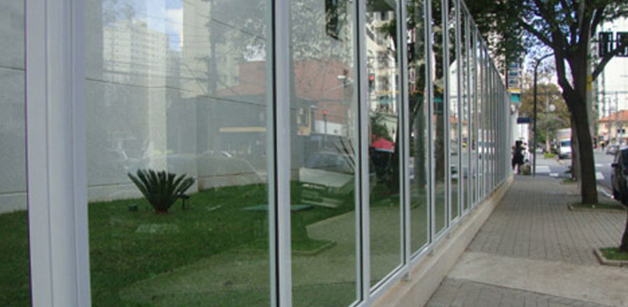 Balcony Brasil Cortina de Vidro Brasília - Solução em cortina de